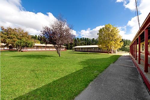 The Station Hotel Jindabyne Room photo