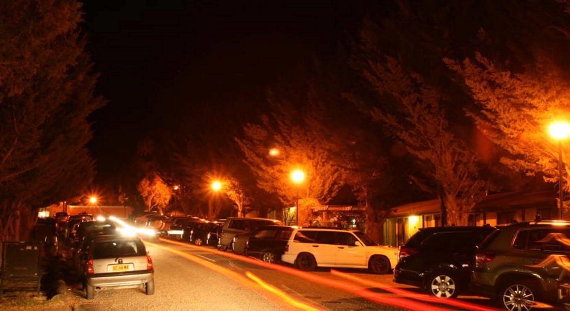 The Station Hotel Jindabyne Exterior photo